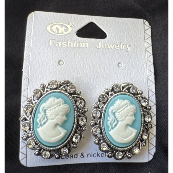 Classic Cameo Blue Cream CZ Silver Tone Oval Earrings NEW - Picture 2 of 9
